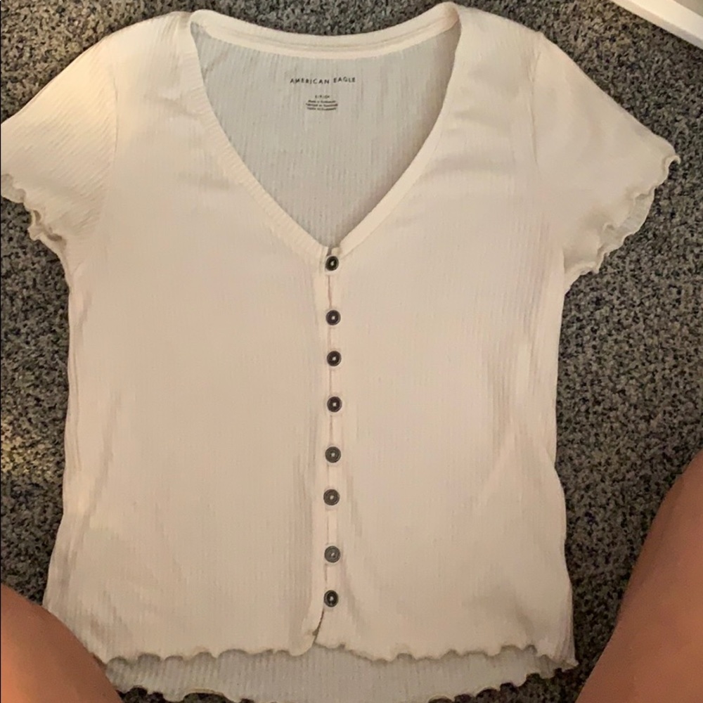 american Eagle t shirt